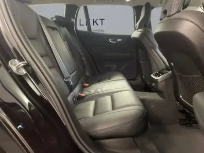 Photo 24 Volvo V60  B4 197ch Ultra Style Dark DCT 7