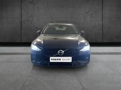 Photo 1 Volvo V60  B4 197ch Ultra Style Dark DCT 7