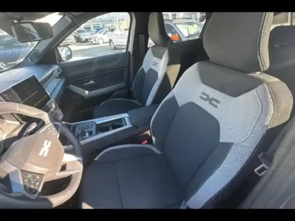 Photo 12 Dacia Bigster  1.8 hybrid 155ch Journey