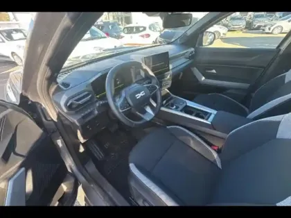 Photo 11 Dacia Bigster  1.8 hybrid 155ch Journey