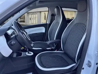 Photo 8 Renault Twingo  0.9 TCe 95ch Intens EDC - 20