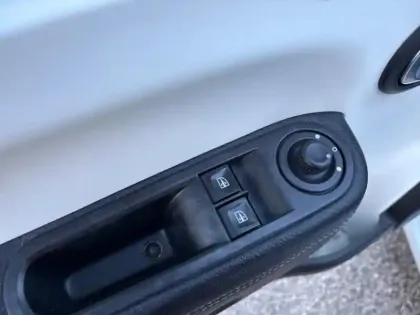 Photo 14 Renault Twingo  0.9 TCe 95ch Intens EDC - 20