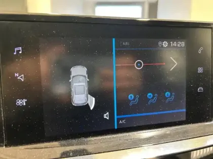 Photo 6 Peugeot 2008  1.2 PureTech 100ch S&S Active 5cv