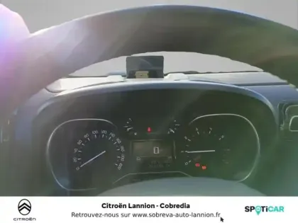 Photo 7 Citroën C3 Aircross  PureTech 110ch S&S Rip Curl