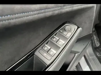 Photo 14 Renault Austral  1.2 E-Tech full hybrid 200ch Techno - 24