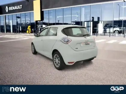 Photo 19 Renault Zoé Zoe Life charge normale R90 MY19