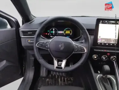 Photo 11 Renault Clio  1.6 E-Tech 145ch full hybrid esprit Alpine - 24 GPS Camera