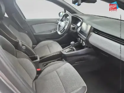 Photo 19 Renault Clio  1.6 E-Tech 145ch full hybrid Techno - 24