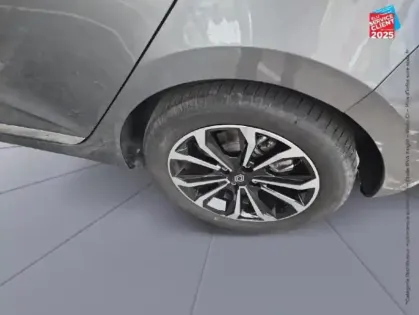 Photo 9 Renault Clio  1.6 E-Tech 145ch full hybrid Techno - 24