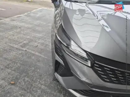 Photo 27 Renault Clio  1.6 E-Tech 145ch full hybrid Techno - 24