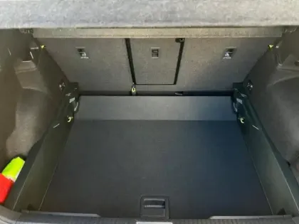 Photo 12 Volkswagen T-roc  1.5 eTSI 150ch R-Line DSG7