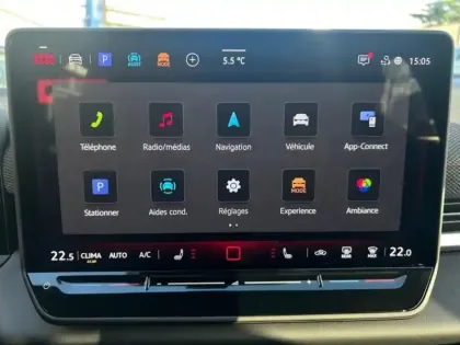 Photo 9 Volkswagen T-roc  1.5 eTSI 150ch R-Line DSG7