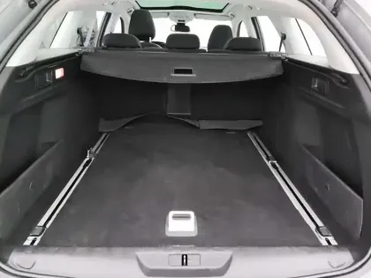 Photo 12 Peugeot 308  SW PureTech 130ch S&S BVM6