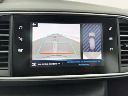 Photo 25 Peugeot 308  SW PureTech 130ch S&S BVM6