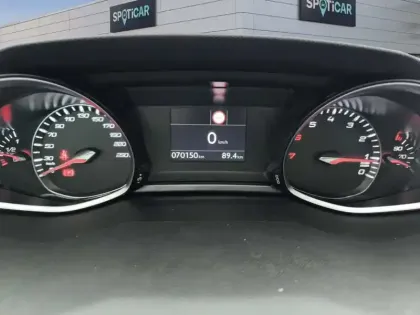 Photo 13 Peugeot 308  SW PureTech 130ch S&S BVM6