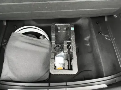 Photo 21 Kia Niro  EV Electrique 204 ch