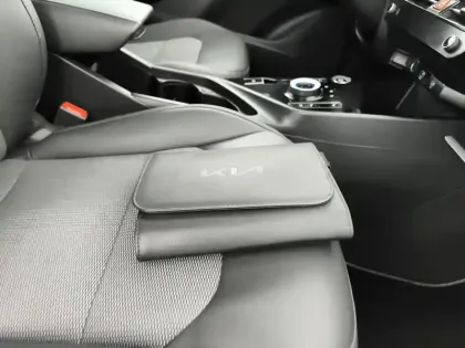 Photo 23 Kia Niro  EV Electrique 204 ch