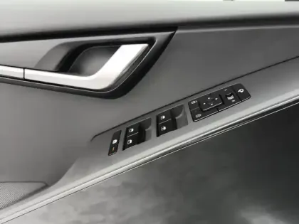 Photo 15 Kia Niro  EV Electrique 204 ch