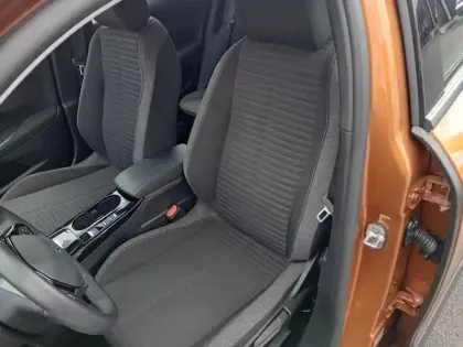 Photo 8 Peugeot 2008  Electrique 136 ch