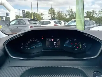 Photo 19 Peugeot 2008  Electrique 136 ch