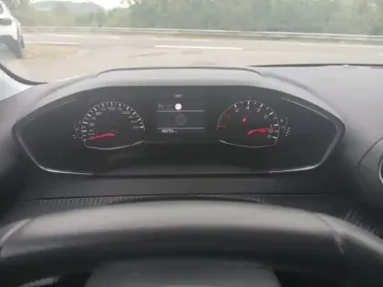 Photo 5 Peugeot 208  PureTech 75 S&S BVM5