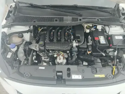 Photo 22 Peugeot 208  PureTech 75 S&S BVM5