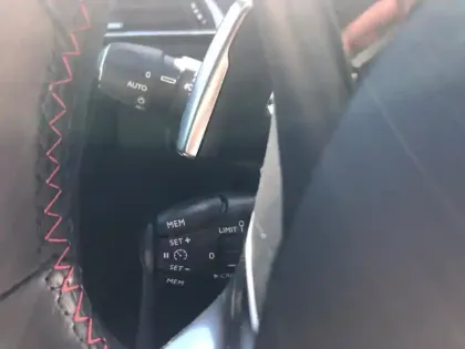 Photo 12 Peugeot 308  PureTech 130ch S&S EAT8