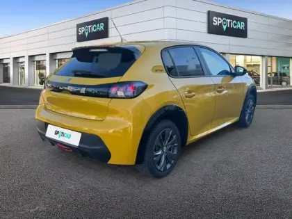 Photo 32 Peugeot 208  Electrique 50 kWh 136ch