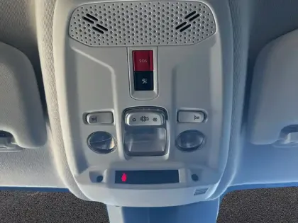 Photo 48 Peugeot 208  Electrique 50 kWh 136ch