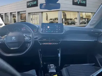 Photo 9 Peugeot 208  Electrique 50 kWh 136ch