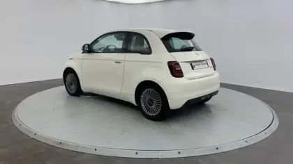 Photo 18 Fiat 500  e 95 ch