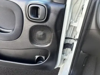 Photo 24 Fiat Panda  1.0 70 ch Hybrid BSG S/S