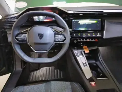 Photo 7 Peugeot 308  Hybrid 136 e-DCS6