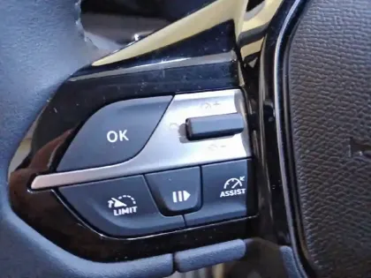 Photo 26 Peugeot 308  Hybrid 136 e-DCS6