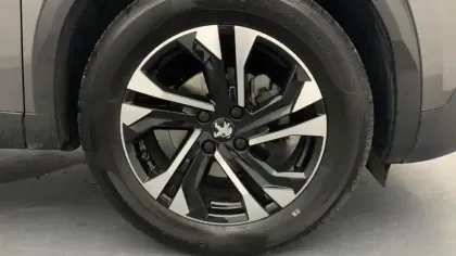 Photo 14 Peugeot 2008  PureTech 130 S&S EAT8