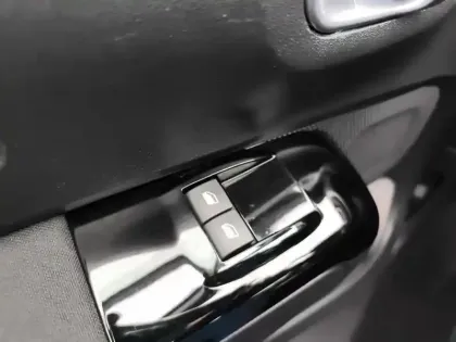 Photo 23 Citroën C3 Gén. III Ph2 Shine 5