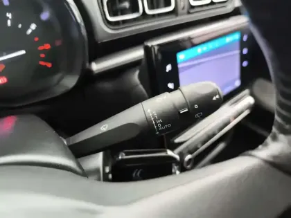 Photo 21 Citroën C3 Gén. III Ph2 Shine 5