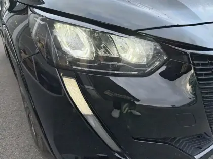 Photo 7 Peugeot 208 Gén. II Ph1 NG Style 5