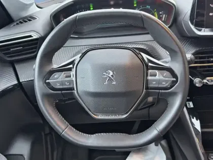 Photo 10 Peugeot 208 Gén. II Ph1 NG Style 5