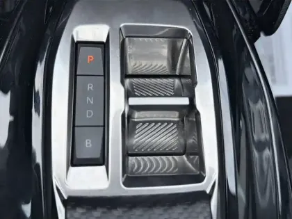 Photo 11 Peugeot 208 Gén. II Ph1 NG Style 5