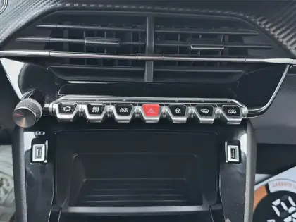 Photo 19 Peugeot 208 Gén. II Ph1 NG Style 5