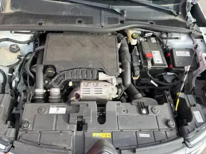 Photo 26 Citroën C4  PureTech 130 S&S EAT8