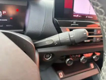 Photo 21 Citroën C4  PureTech 130 S&S EAT8