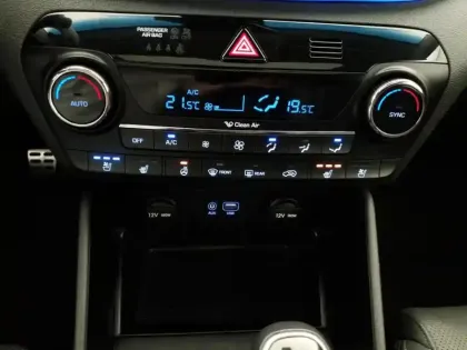 Photo 12 Hyundai Tucson  2.0 CRDi 136 4WD