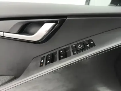 Photo 15 Kia Niro  EV Electrique 204 ch