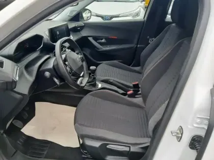 Photo 7 Peugeot 2008  BlueHDi 110 S&S BVM6