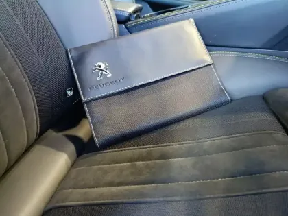 Photo 23 Peugeot 508  SW Hybrid4 360 e-EAT8 Peugeot Sport Engineered