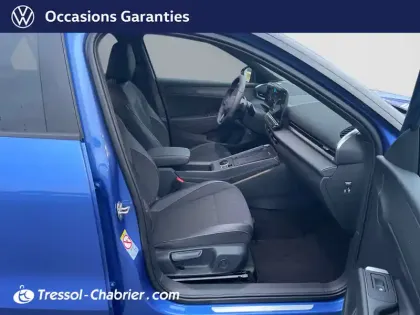 Photo 18 Volkswagen T-roc  1.5 eTSI EVO2 Hybrid 150 ch DSG7