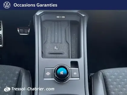 Photo 13 Volkswagen T-roc  1.5 eTSI EVO2 Hybrid 150 ch DSG7