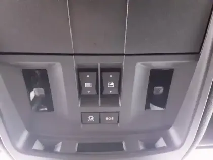 Photo 49 Peugeot 5008  Hybrid 136 e-DCS6